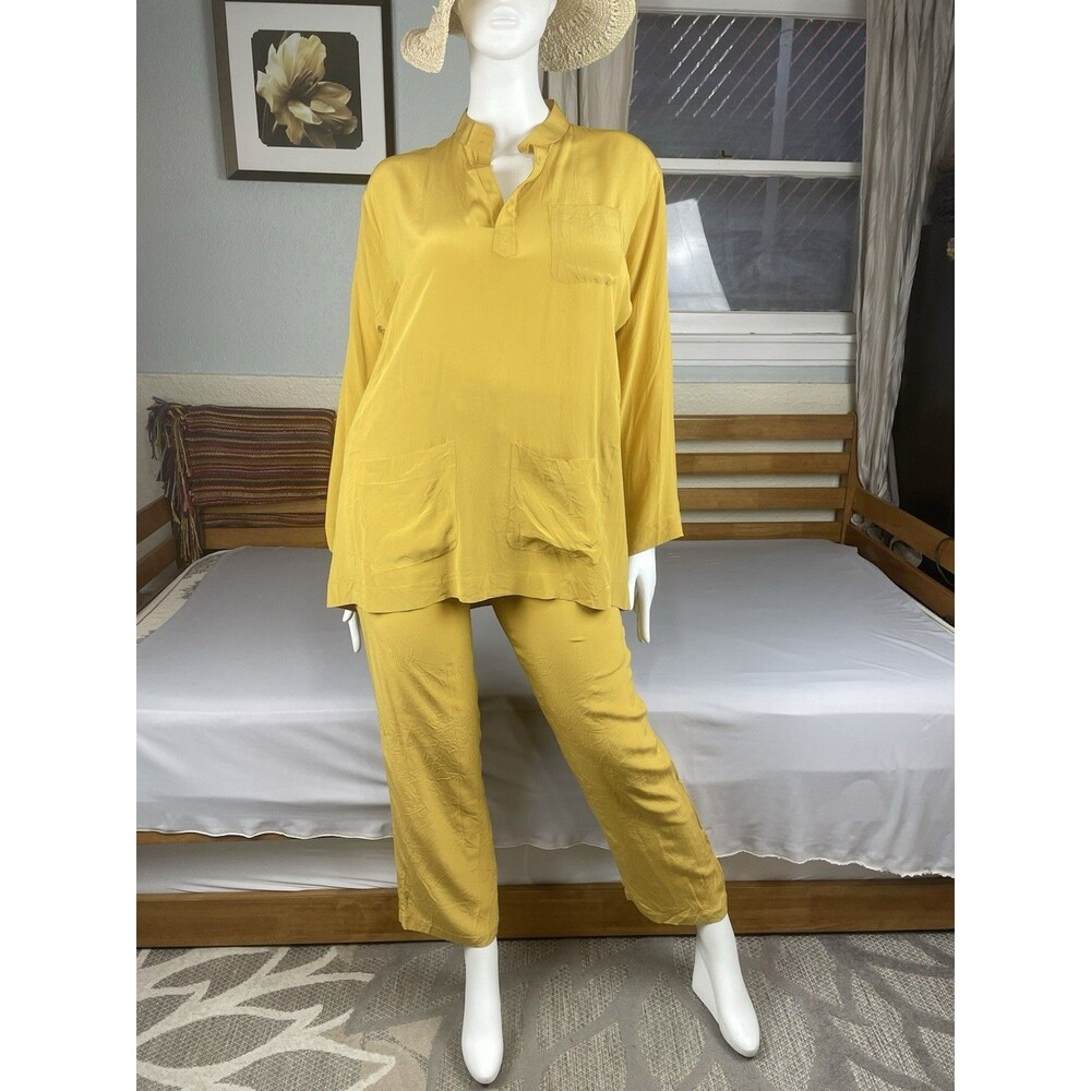 Tailored Silk Two Piece Pant Suit Women’s Large Top Medium Bottom Yellow Bold